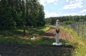 Литовские таможенники начали спрашивать у выезжающих из Литвы в Беларусь о количестве наличных, которые они перевозят.