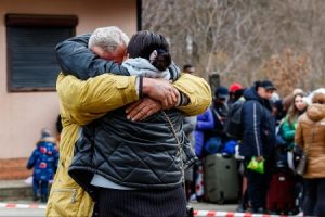 Германия или Польша? Где лучше условия для украинских беженцев