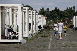 Число заявок на убежище в Германии упало на 30 процентов
